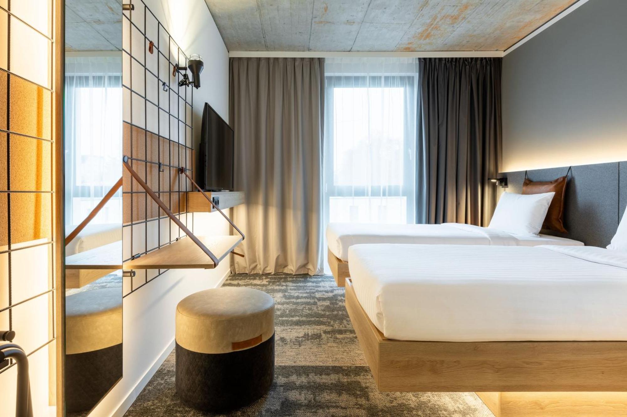 Moxy Outletcity Metzingen Metzingen  Exteriér fotografie