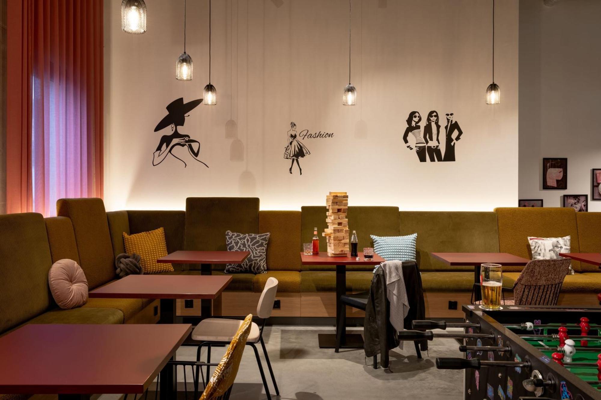 Moxy Outletcity Metzingen Metzingen  Exteriér fotografie