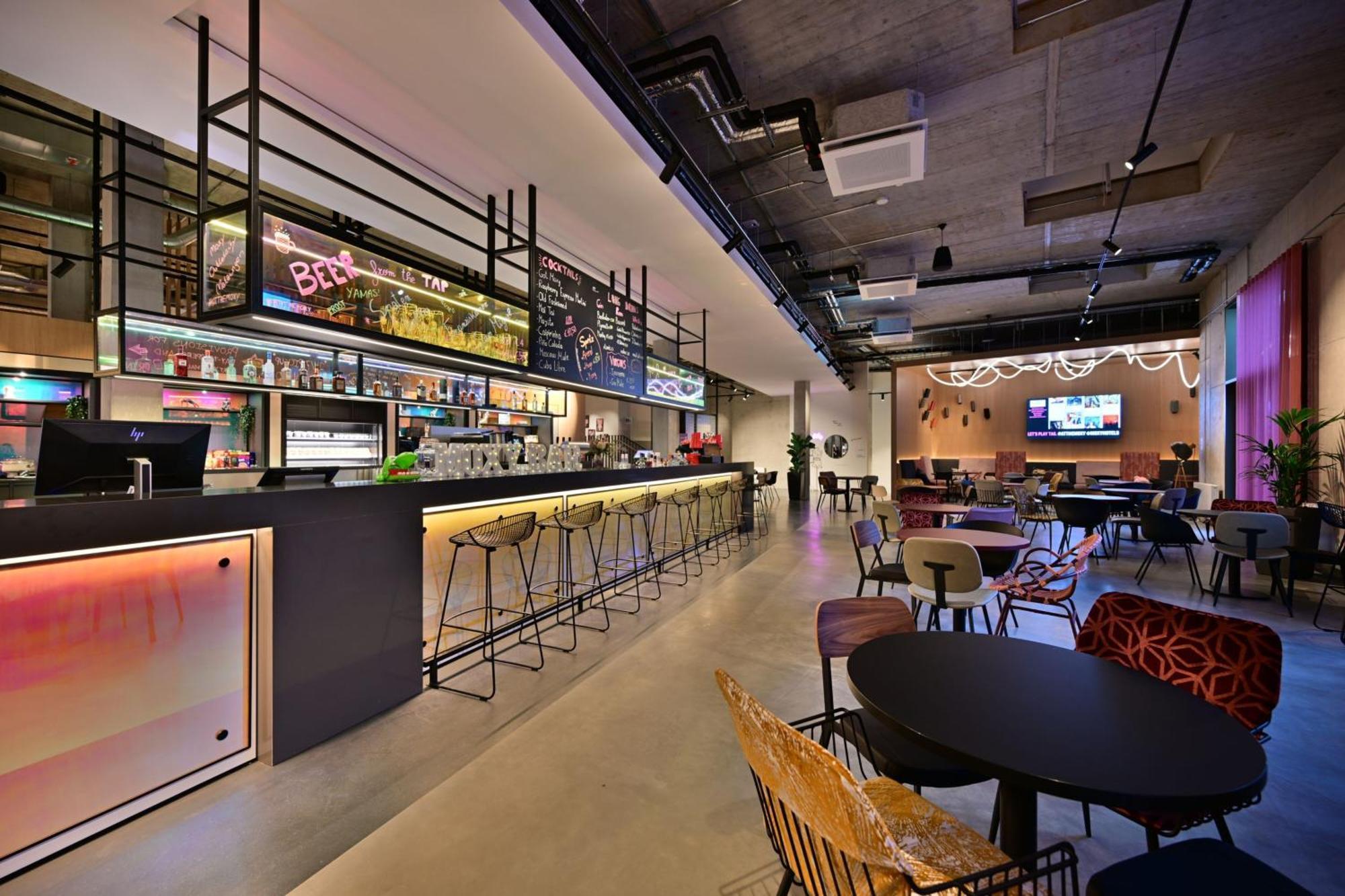 Moxy Outletcity Metzingen Metzingen  Exteriér fotografie